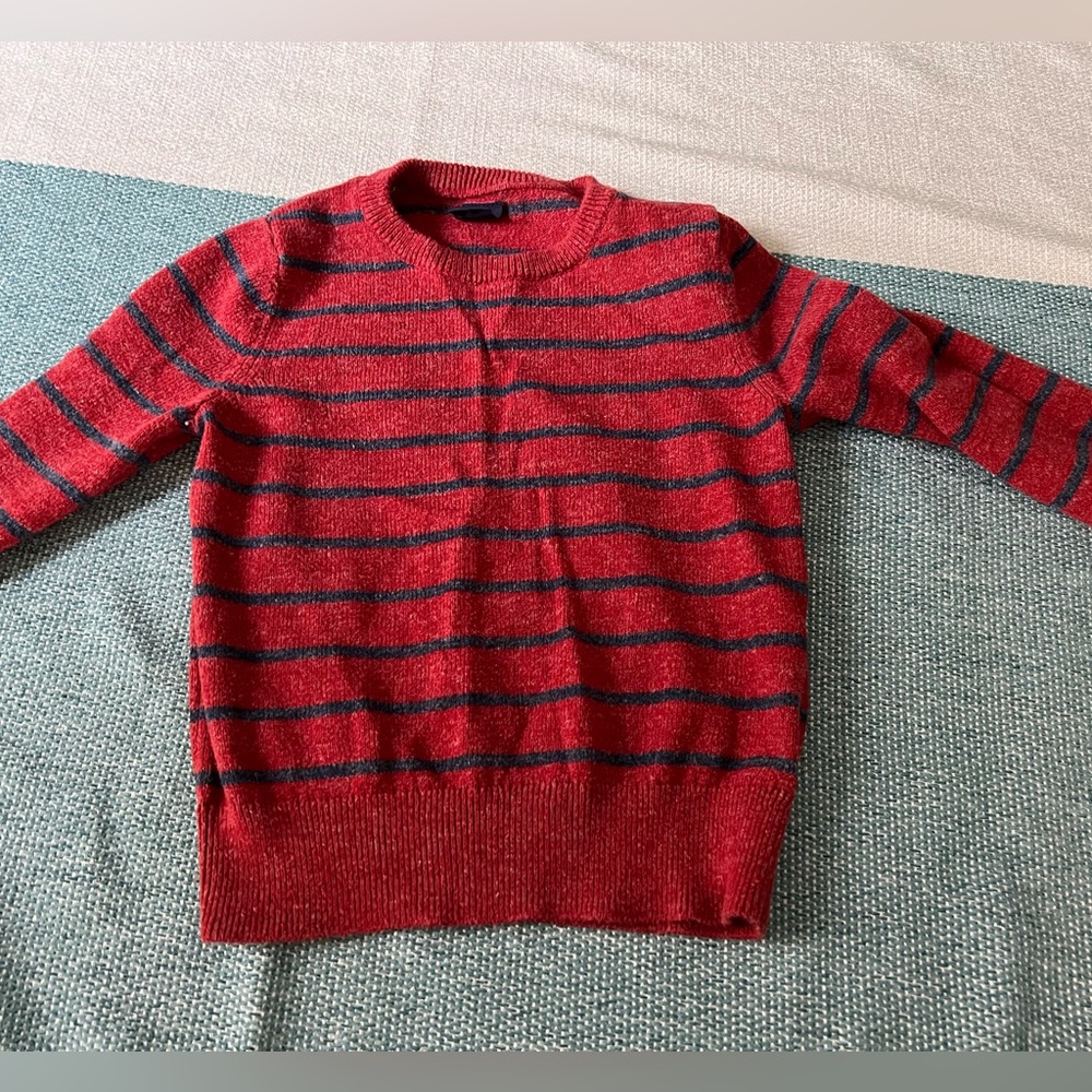 Baby Gap size 5 boys rust red sweater